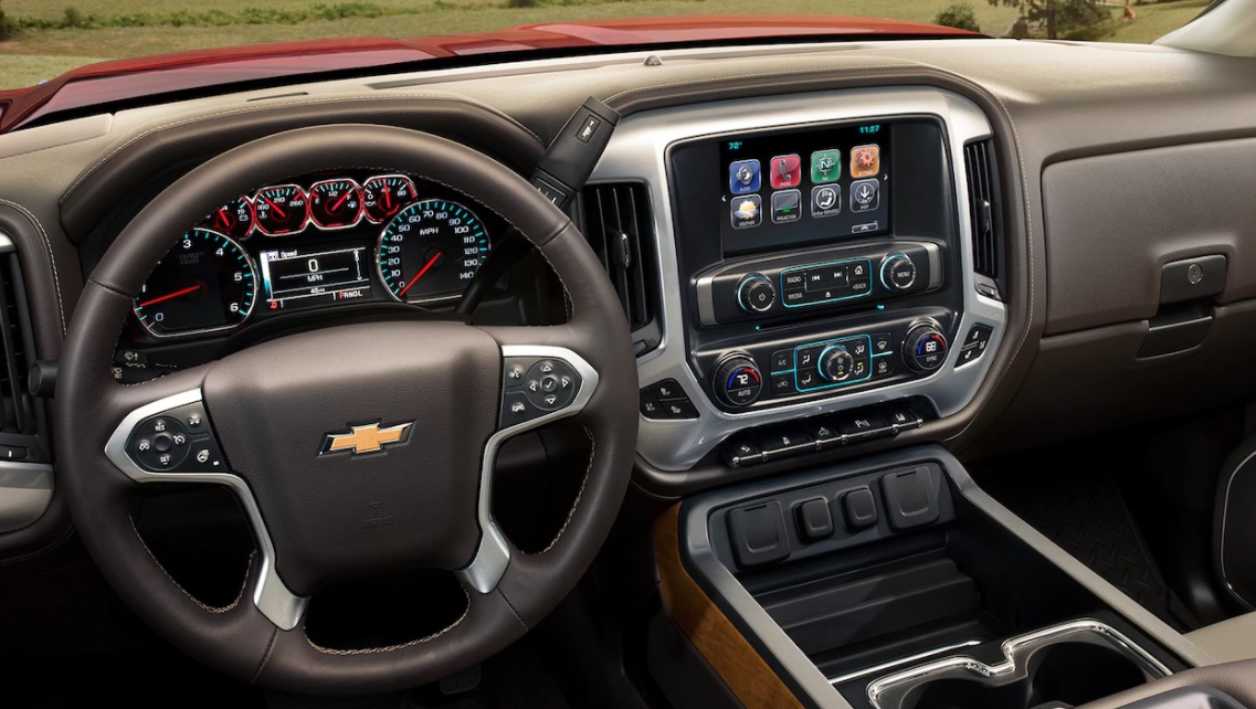 2023 Chevy 2500HD Interior