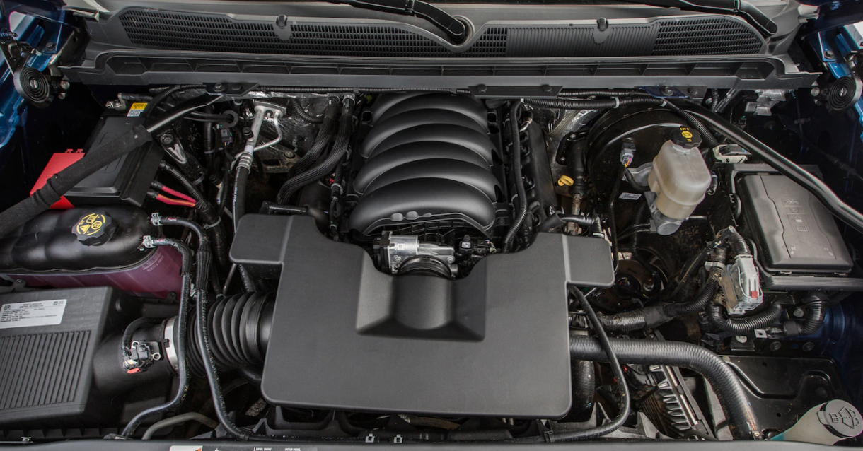 2023 Chevy 3500 Engine