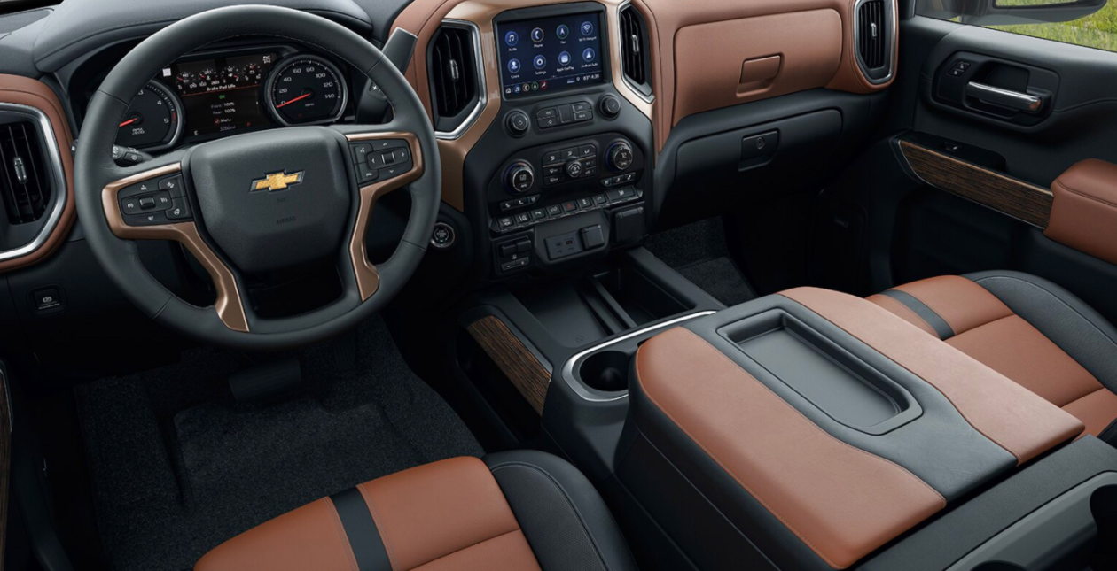 2023 Chevy 3500 Interior