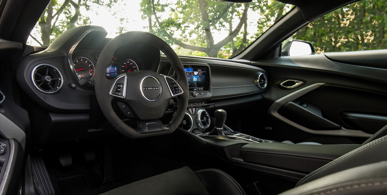2023 Chevy Camaro Interior