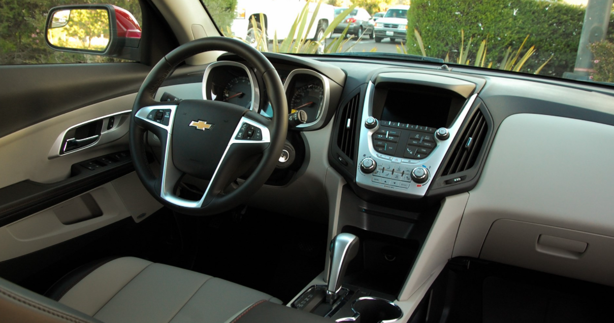 2023 Chevy Equinox Interior