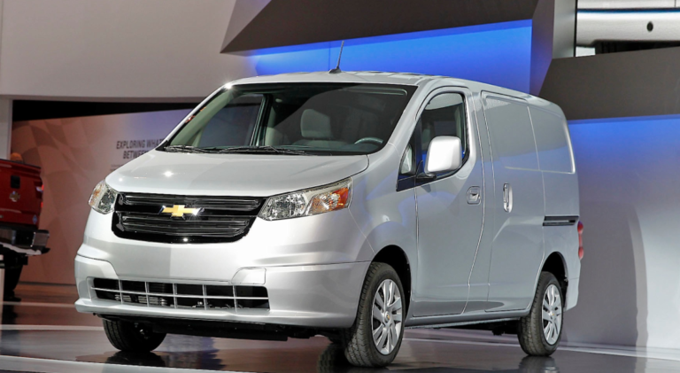 2023 Chevy Express Van Exterior