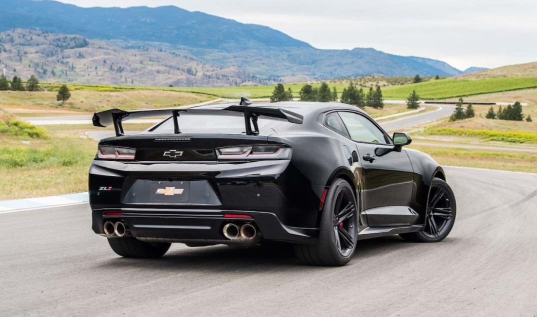 2023 Chevrolet Camaro ZL1 Engine