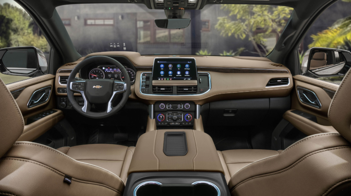 2023 Chevrolet Suburban Interior