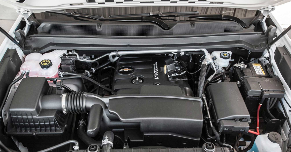 2023 Chevy Colorado LT Engine