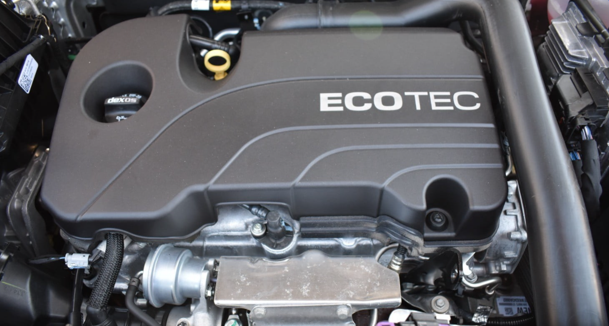 2023 Chevy Equinox LT Engine