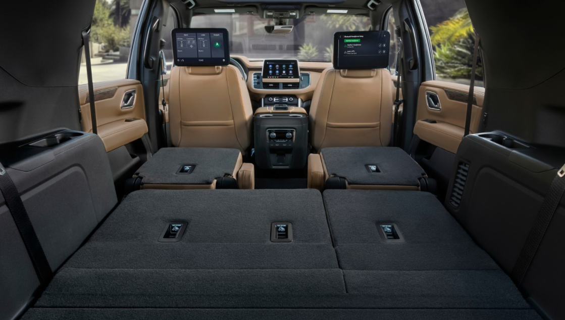 2023 Chevy Suburban Interior