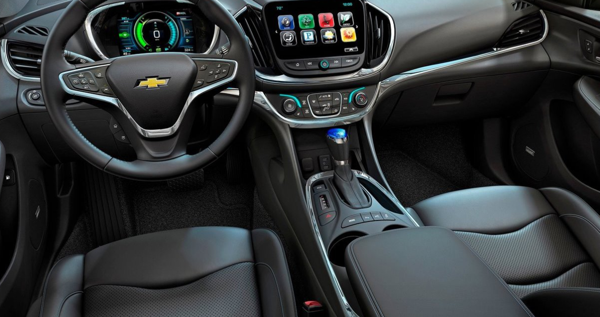 2023 Chevy Volt Interior