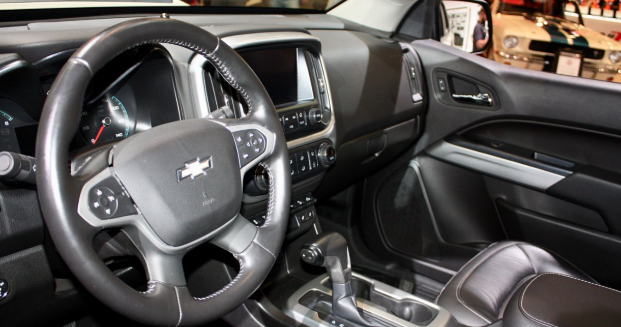 2023 Chevrolet Colorado ZR2 Interior