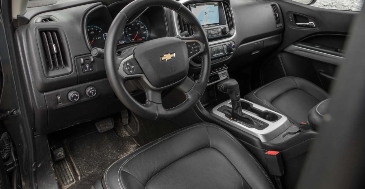 2023 Chevrolet Silverado ZR2 Interior