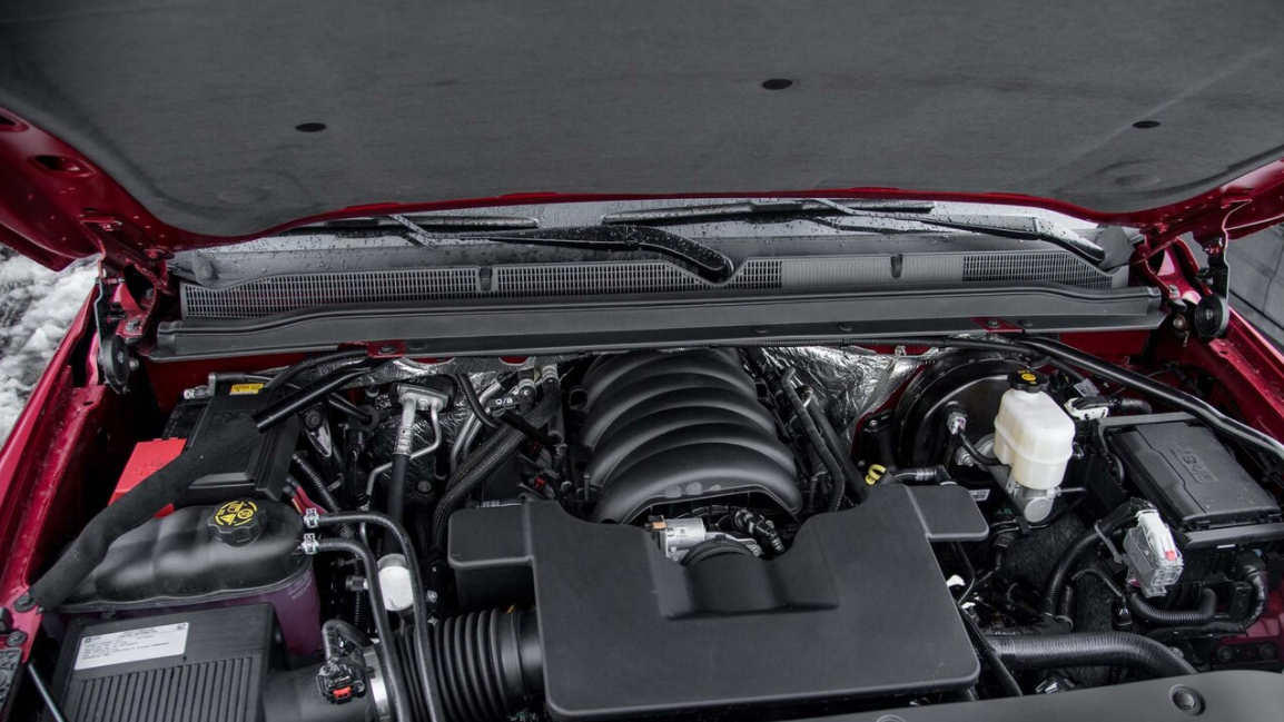 2023 Chevy Cheyenne Engine