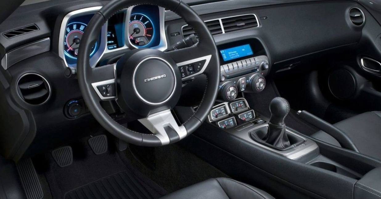 Chevrolet Camaro 2023 Interior