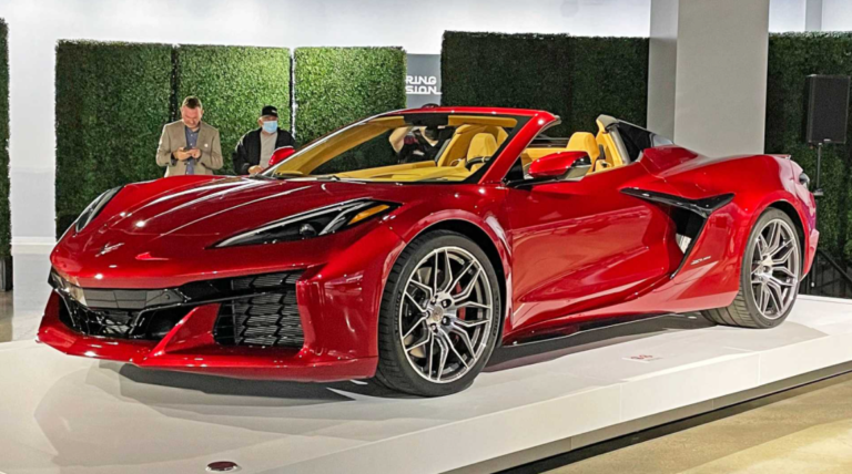 2023 Chevy Corvette Convertible Exterior