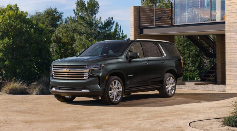 2023 Chevy Suburban Premier Exterior