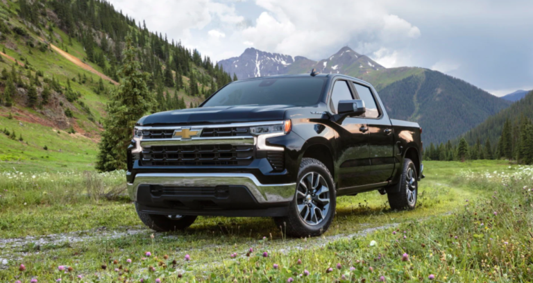 2023 Chevrolet Silverado HD Exterior