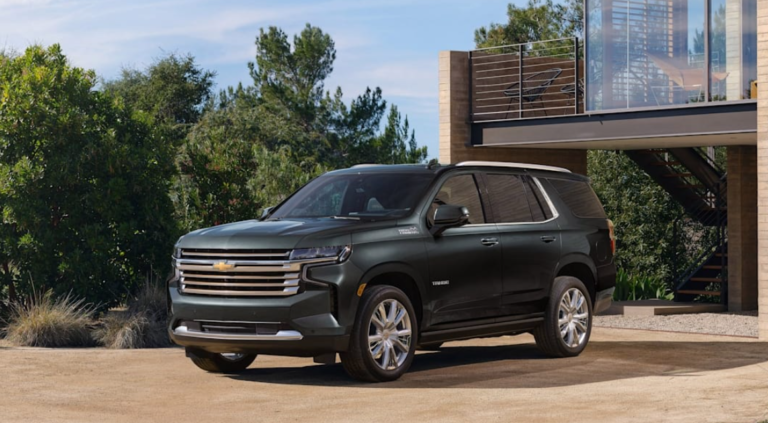 2023 Chevy Suburban HD Exterior